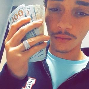 Meet your Posher, Ty